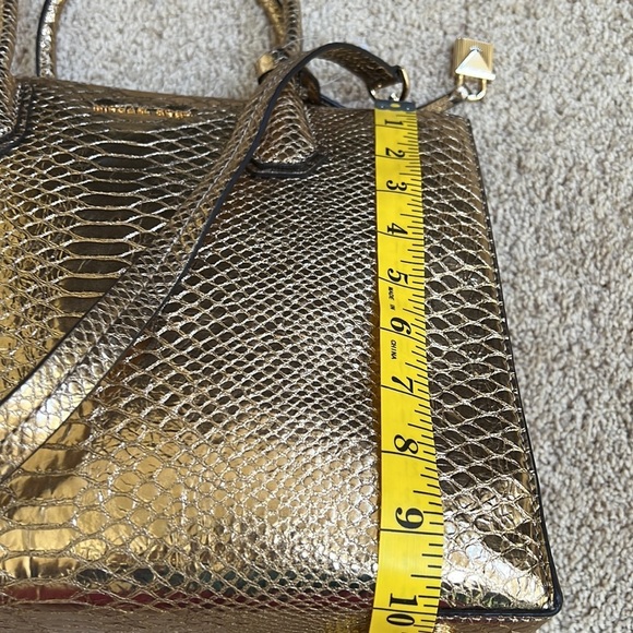 MICHAEL KORS gold metallic embossed satchel with crossbody strap - Picture 10 of 12